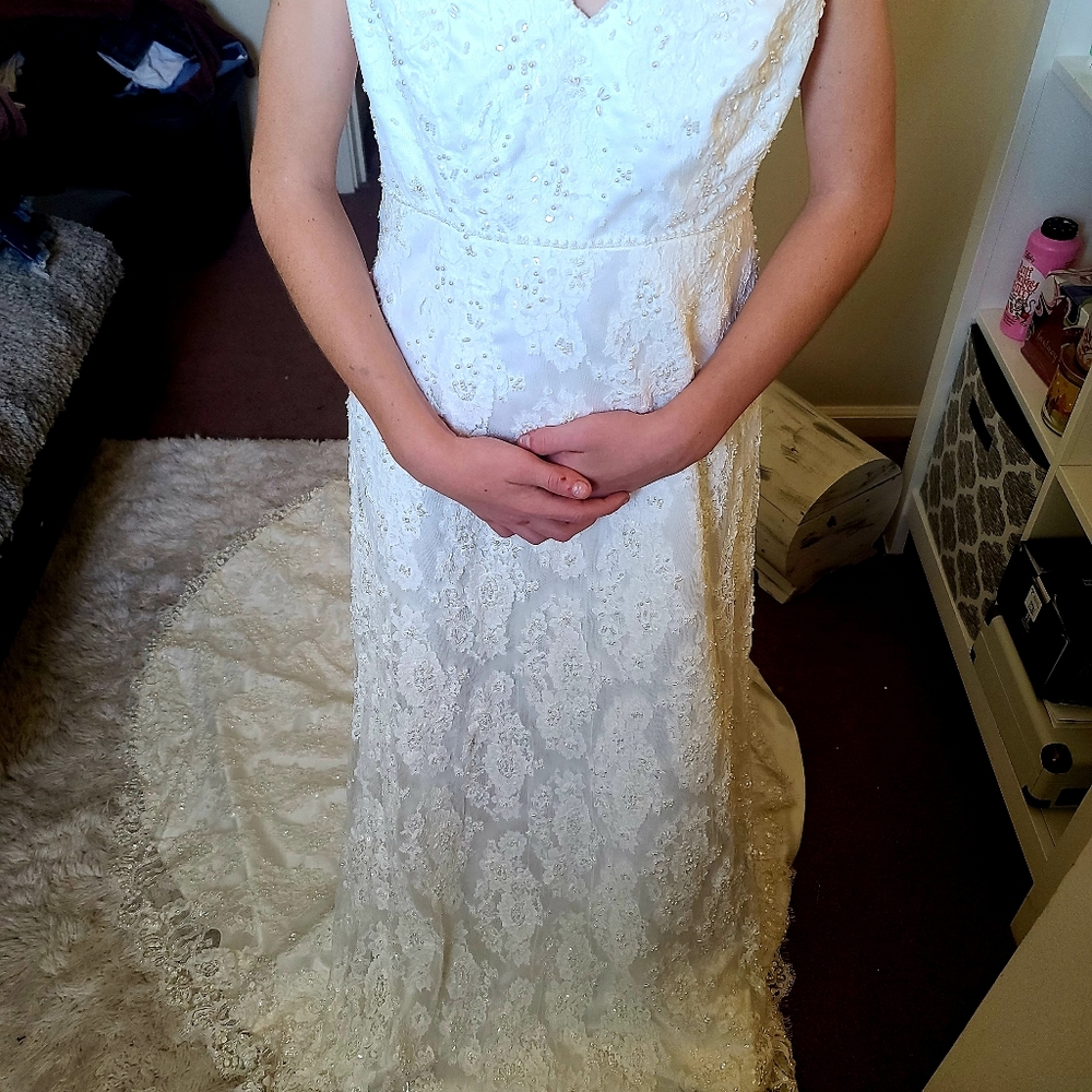 Mori lee lace wedding dress - Picture 6 of 6